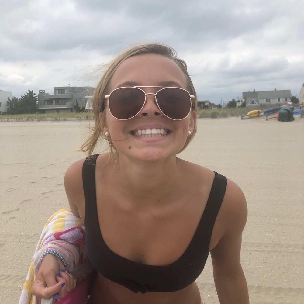 Meet your Posher, Mya